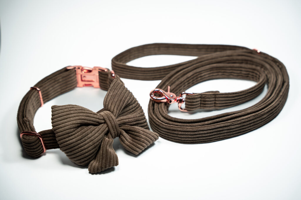 Smycz miejska sztruksowa – Chocolate