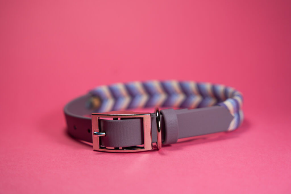 Wyplatana obroża na sprzączkę BioThane®