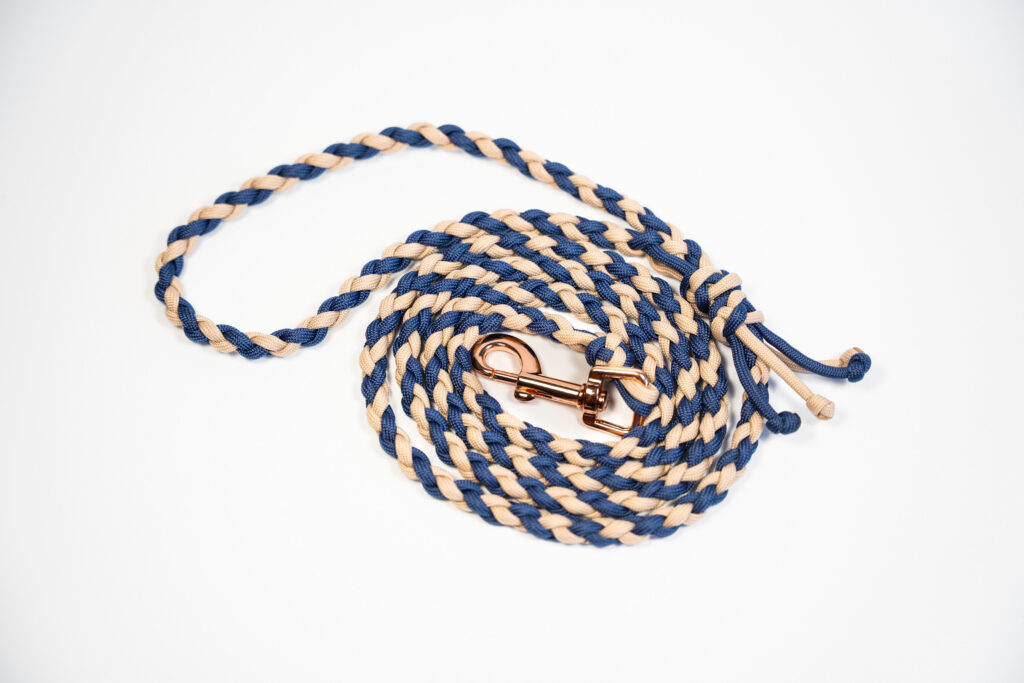 Smycz miejska pleciona paracord – personalizowana