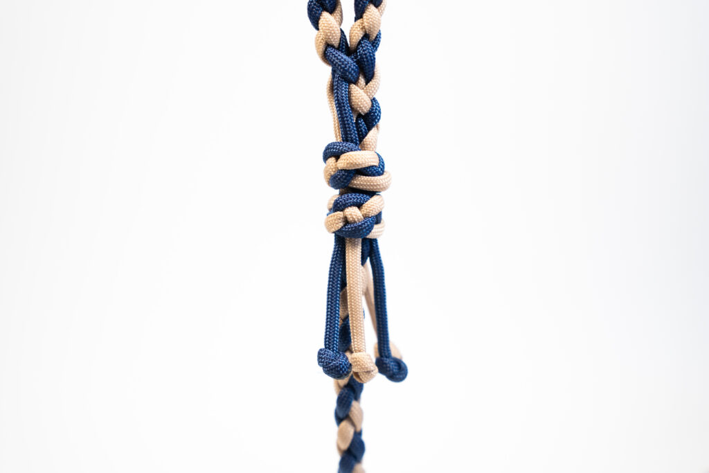 Smycz miejska pleciona paracord – personalizowana
