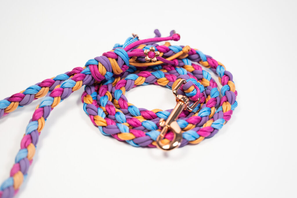Smycz miejska pleciona paracord – personalizowana